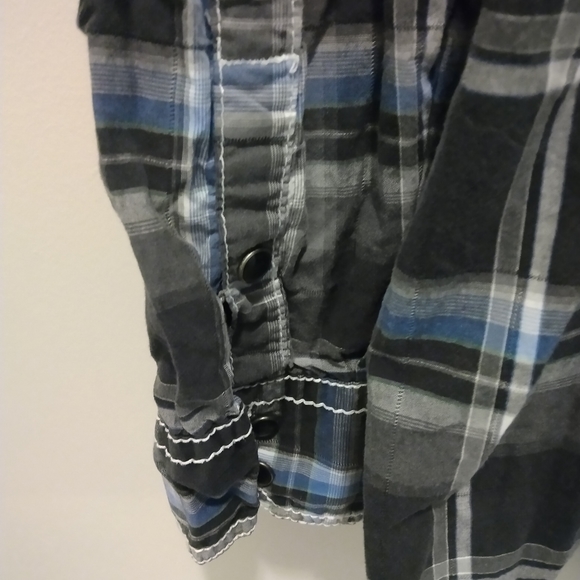 BKE Men's Western Style Plaid Shirt - Picture 6 of 8